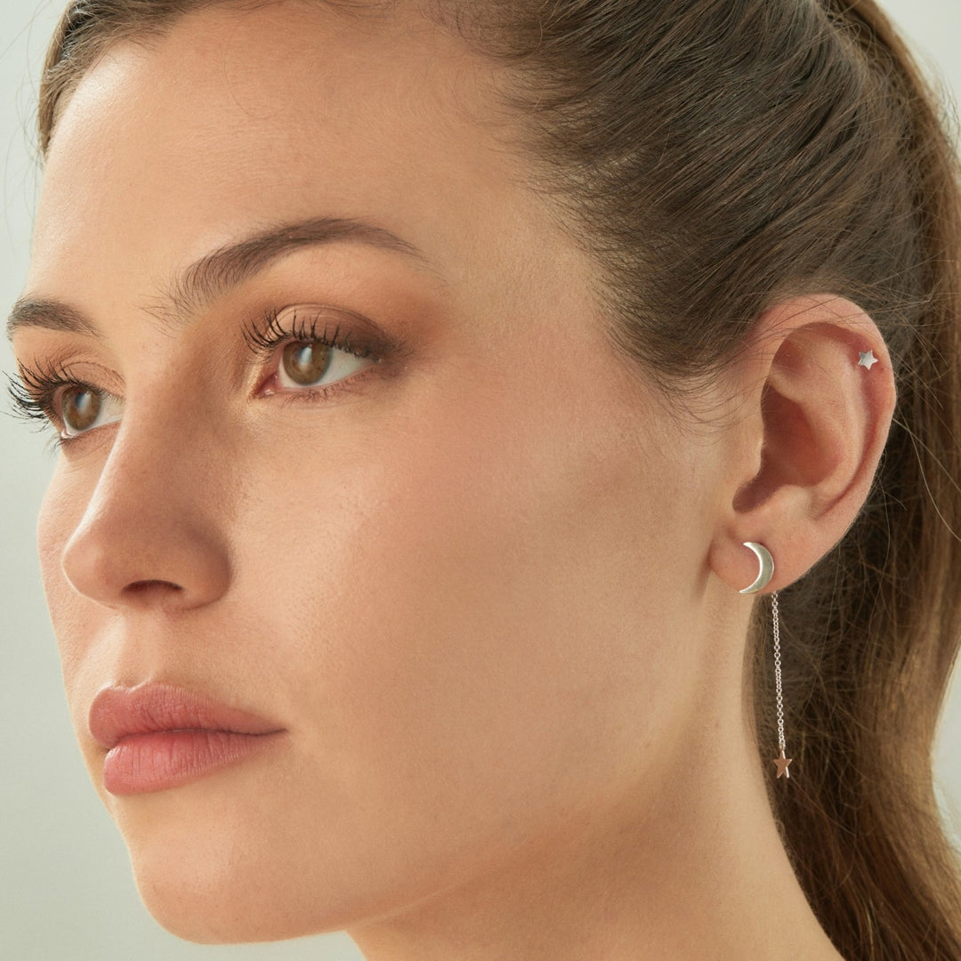 ASYMMETRISCHE OORBELLEN ZILVER NUIT