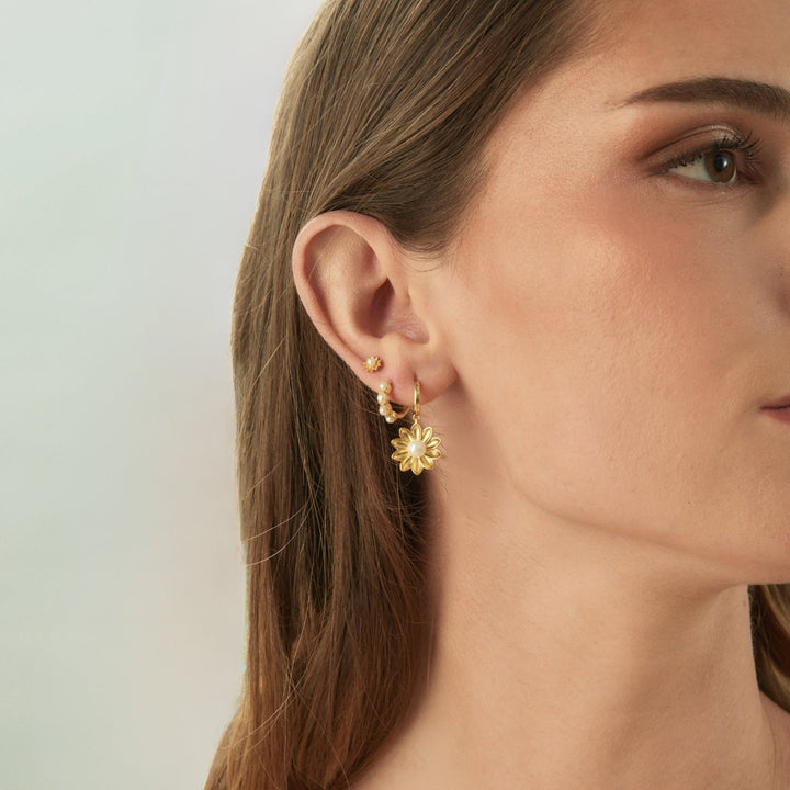 FLOWER PEARL CREOLEN-PIERCING-Ohrring