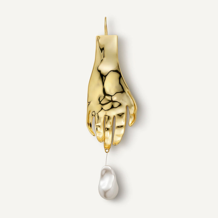HOLD ME di ODILE CANO