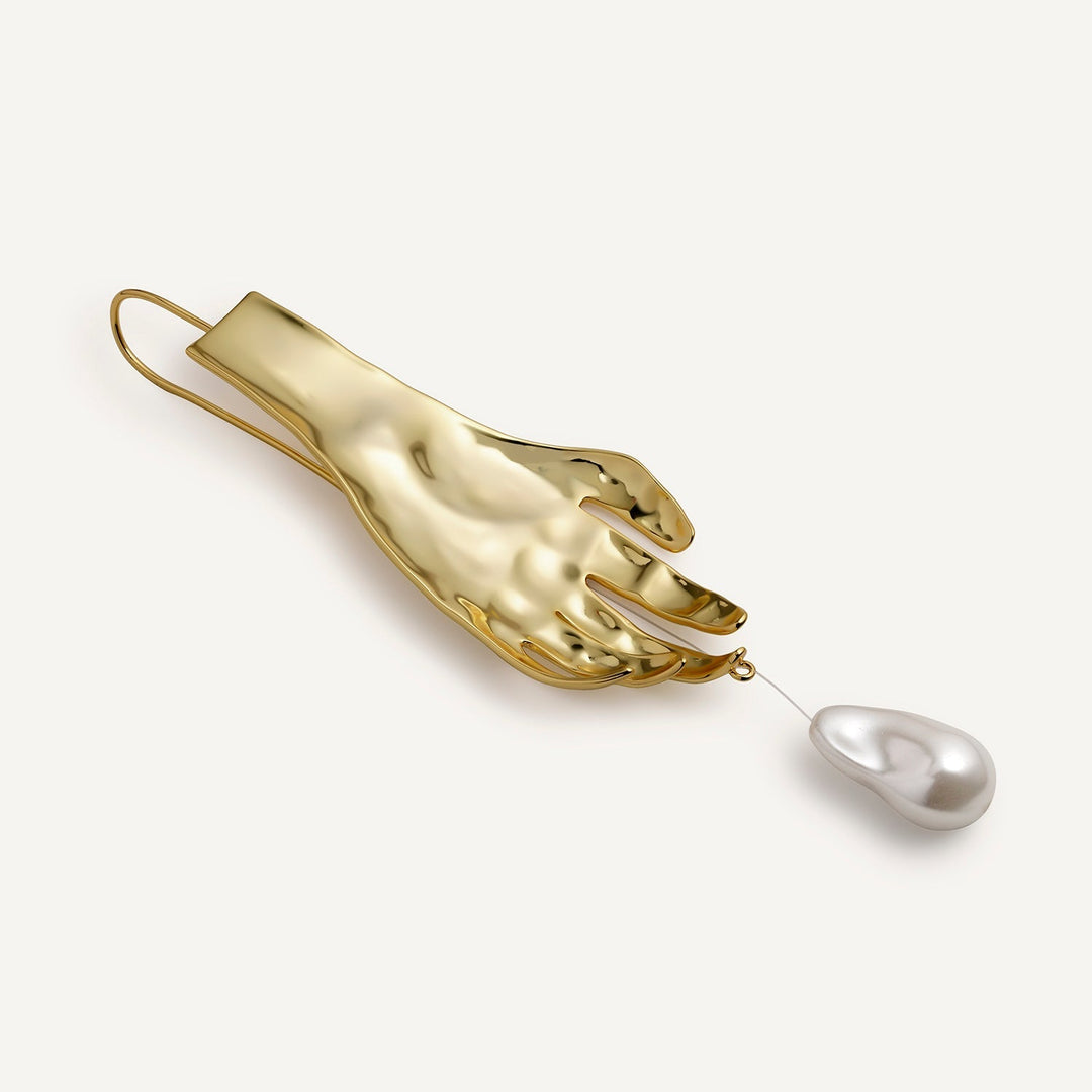 HOLD ME di ODILE CANO