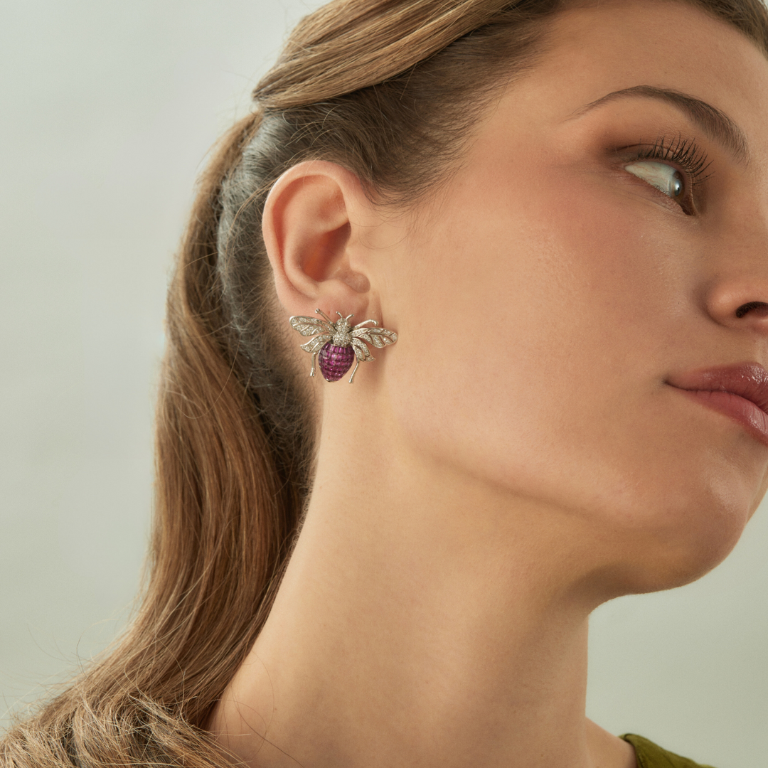 ORECCHINO PIERCING REGINA DELLE API