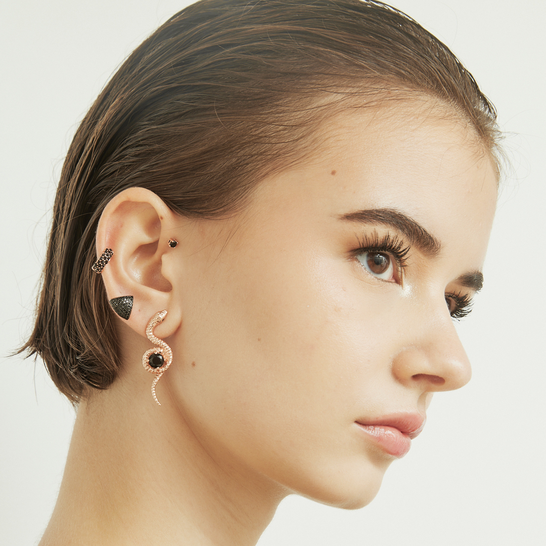 SHAGUN PIERCING EARRING