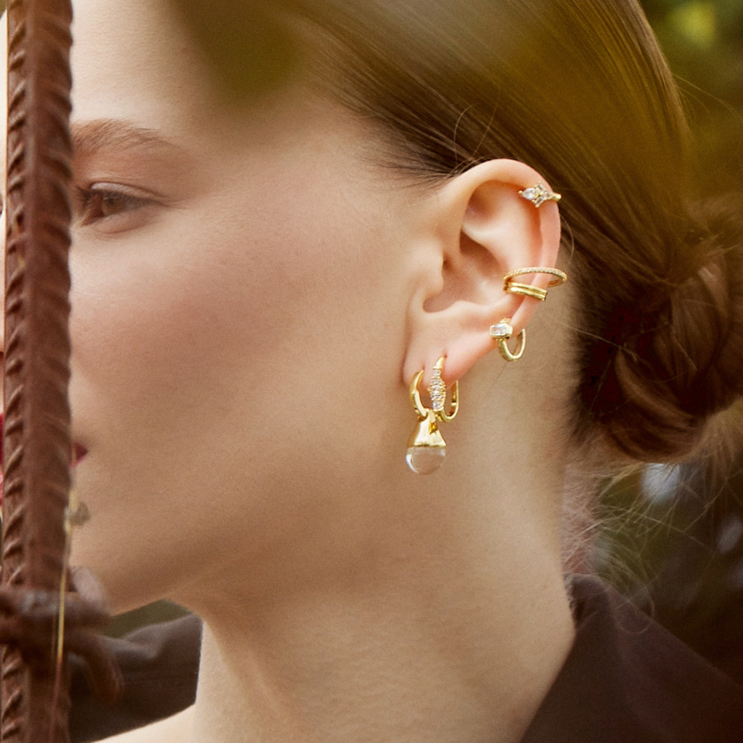 PIERCING OORBEL OORRING GOLD NOUR
