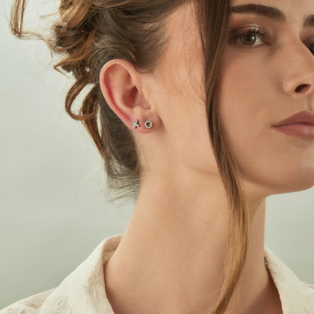 SILVER BLUE ASYMMETRICAL EARRINGS XOXO