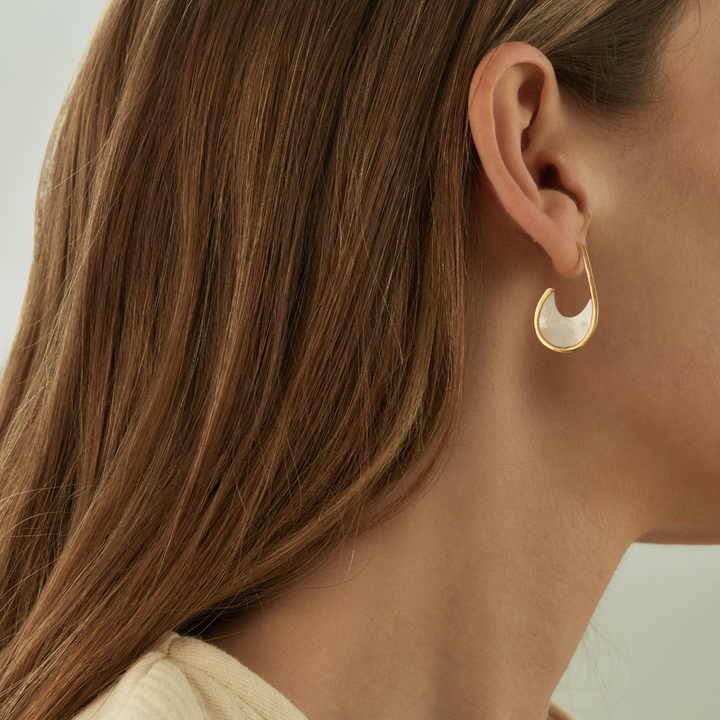 ALHAMBRA MOTHER-OF-PEARL EARRINGS